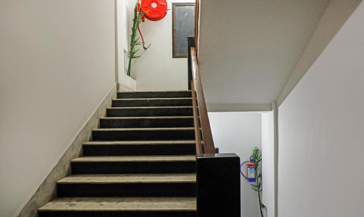 Treebo Umal Homestay Ganeshguri Ґувахаті Екстер'єр фото