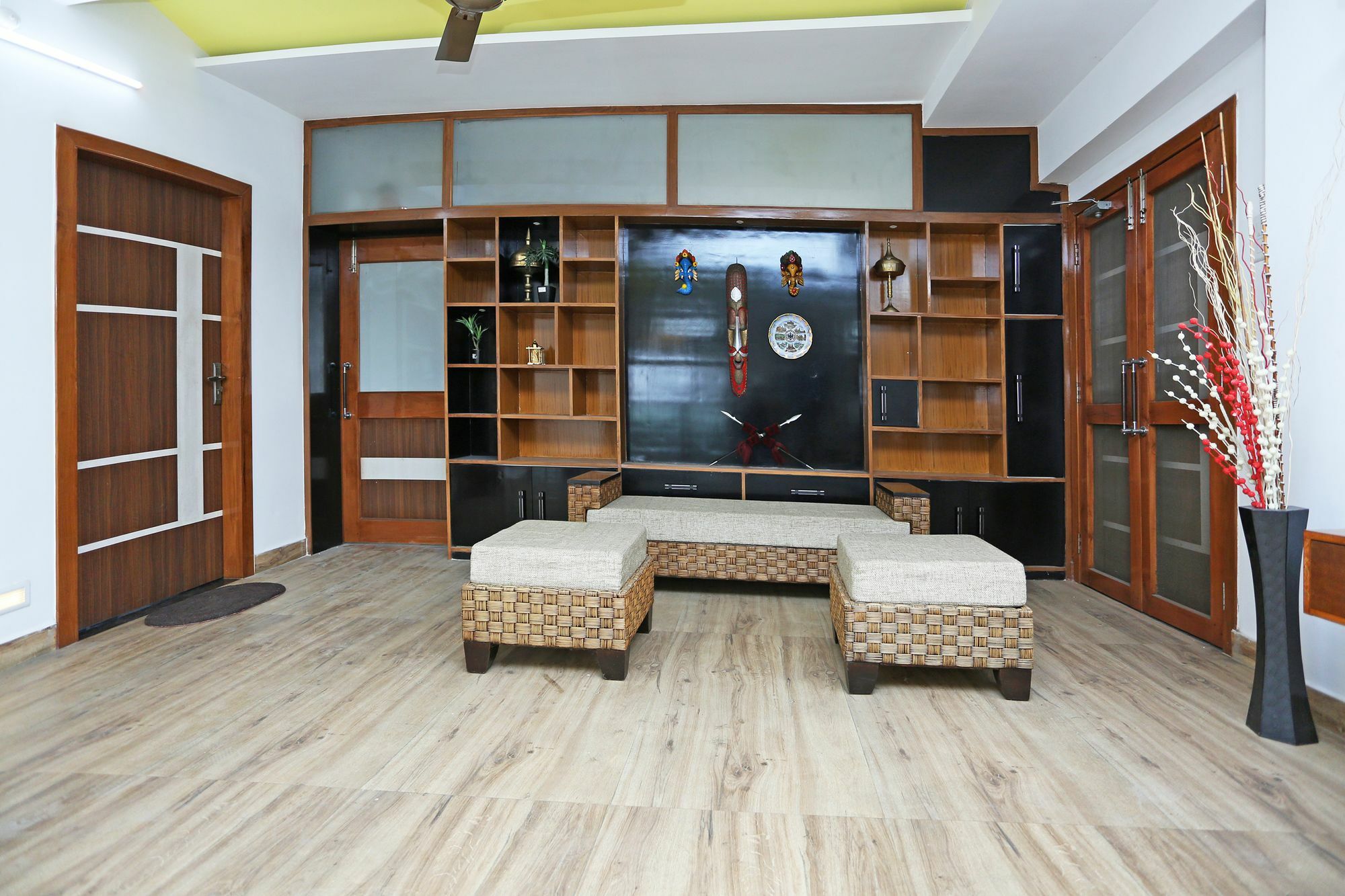 Treebo Umal Homestay Ganeshguri Ґувахаті Екстер'єр фото