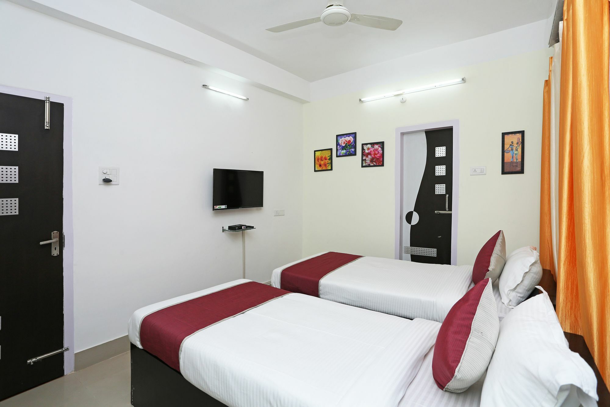 Treebo Umal Homestay Ganeshguri Ґувахаті Екстер'єр фото