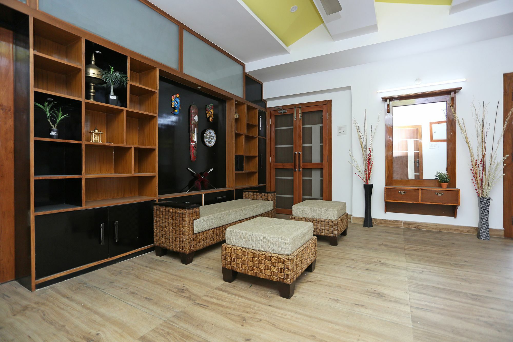 Treebo Umal Homestay Ganeshguri Ґувахаті Екстер'єр фото